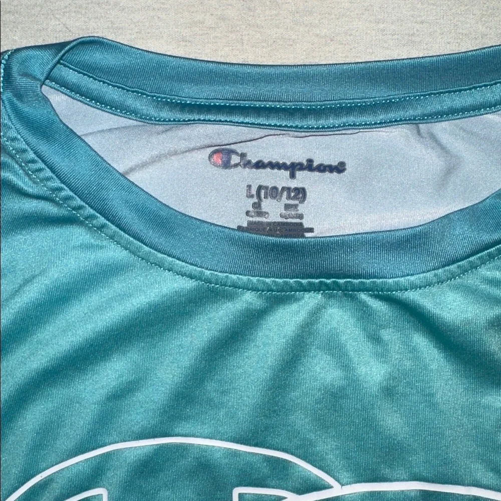 Kids Size 10/12 Champion Turquoise Performance Tee Rashguard. - Picture 2 of 3